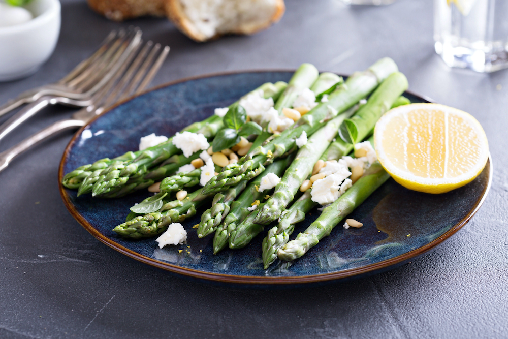 Rezept für Grünen Spargel mit Feta | Kaufnekuh Rezept | Kaufnekuh